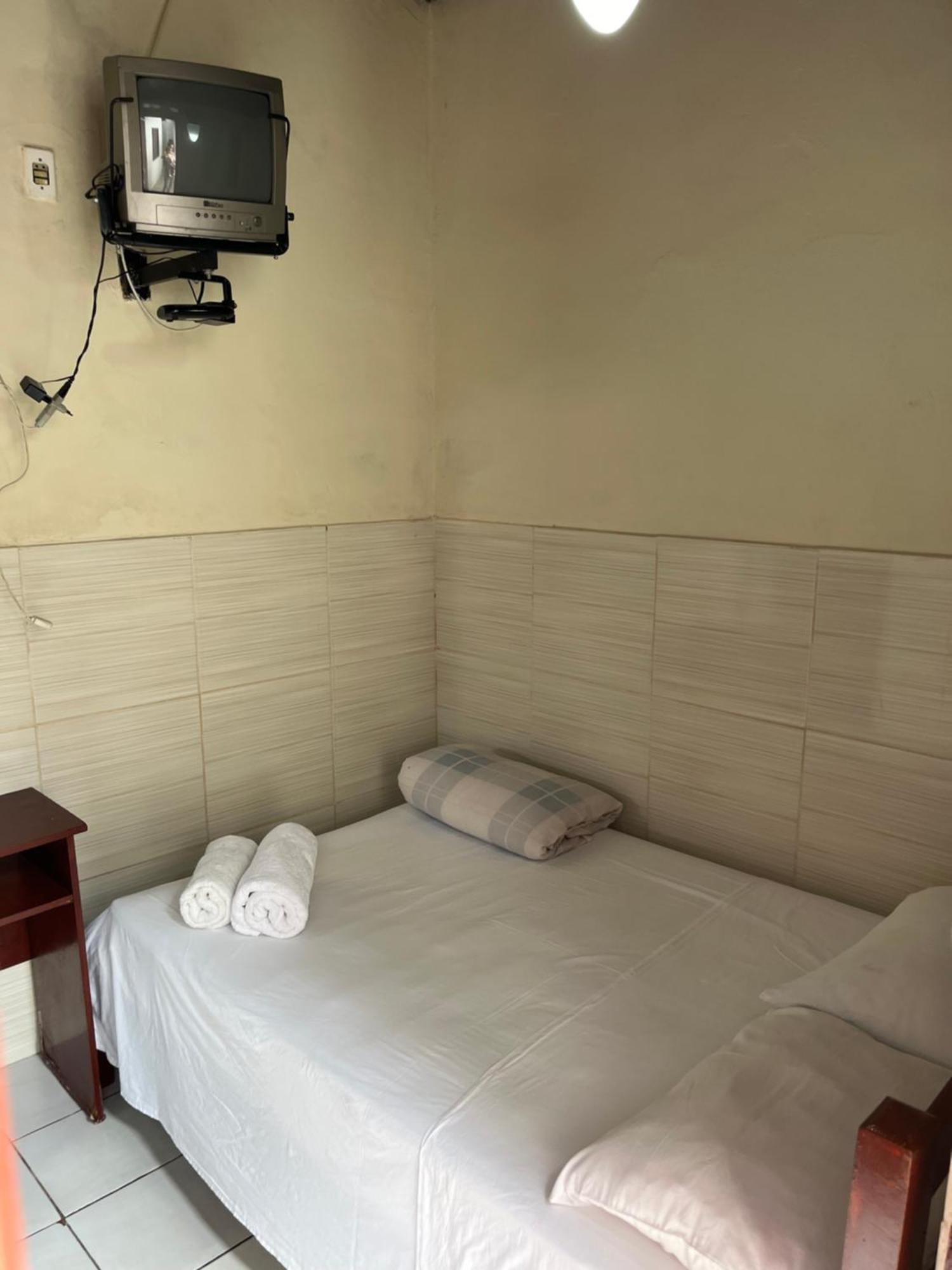Suites Sao Judas ปิเรนนอโปลิส ภายนอก รูปภาพ